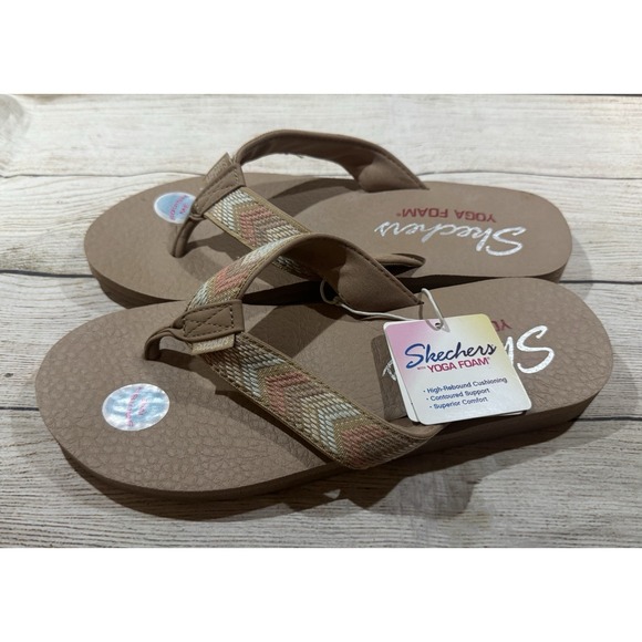 Skechers Shoes - NEW Skechers Yoga Foam Meditation Sunny Days Chevron Flip Flop Sandals Sz 9 NWT